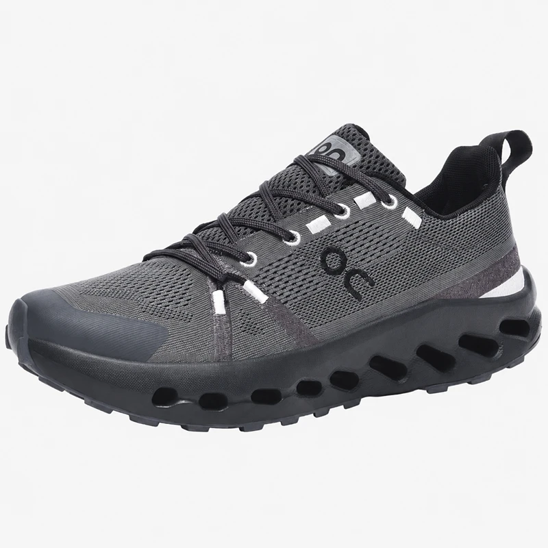 Men Training Shoes in Black