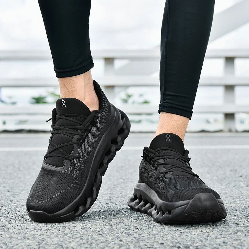 Men’s Training Sneakers photo 3